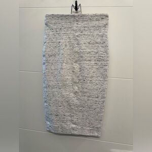 Wilfred pencil skirt